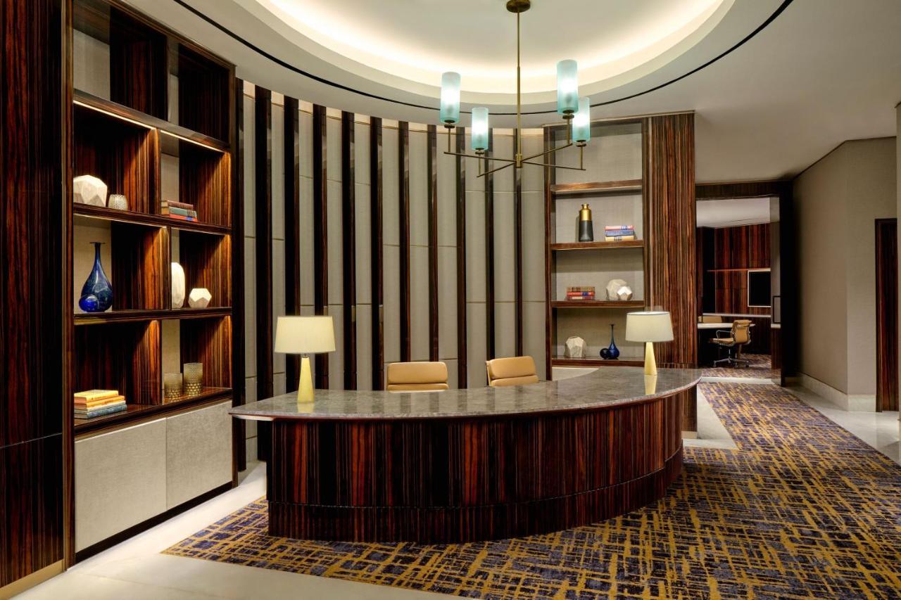 Hotel The Westin Surabaya Esterno foto